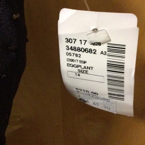 Top - Picture 2 of 4